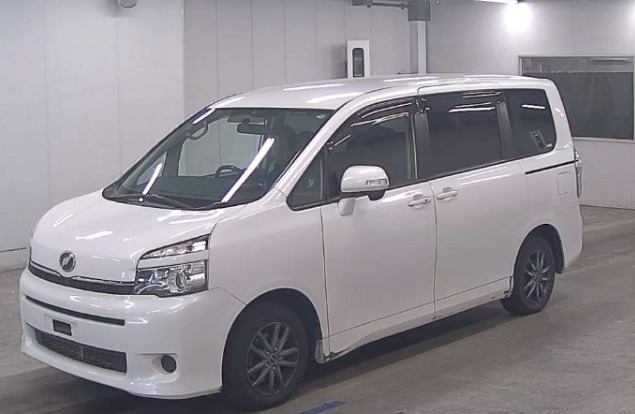 TOYOTA VOXY X L EDITION